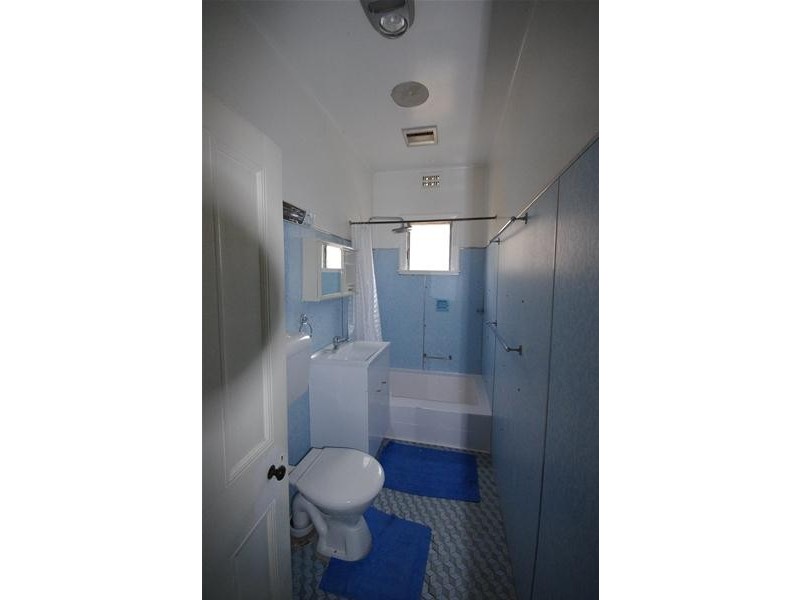 66 Darling Street, Cowra NSW 2794