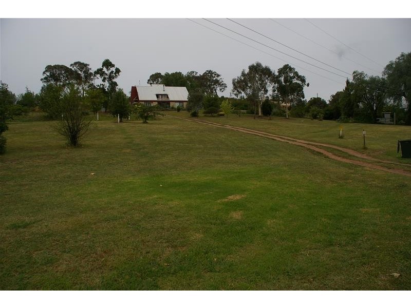 338 Purcell Drive, Woodstock NSW 2793