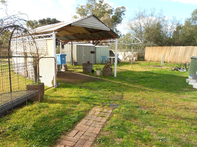 4 York Street, Greenethorpe NSW 2809