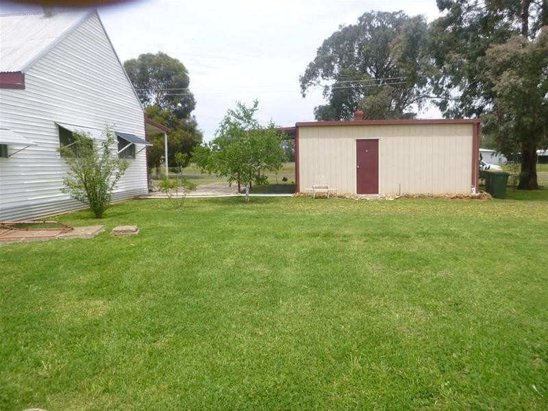 10-12 Robinson Street, Woodstock NSW 2793