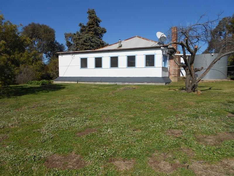 12 Blue Mantle Road, Wyangala NSW 2808