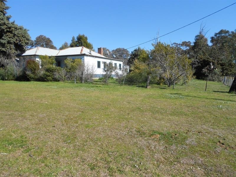 12 Blue Mantle Road, Wyangala NSW 2808