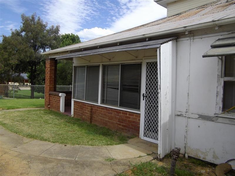 6A Lachlan Street, Cowra NSW 2794