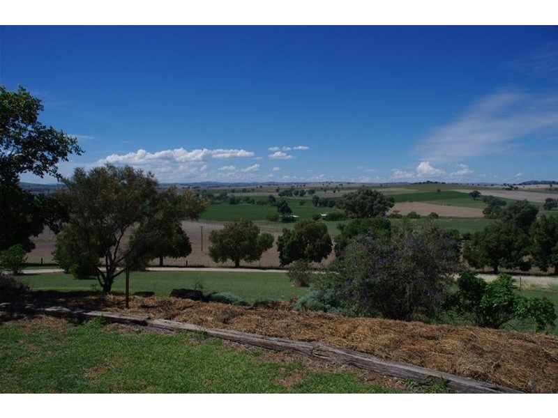 3 Binni Creek Road, Cowra NSW 2794