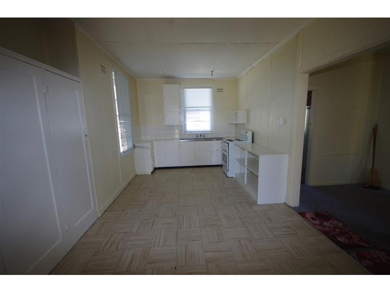 17 Dungowan Street, Cowra NSW 2794