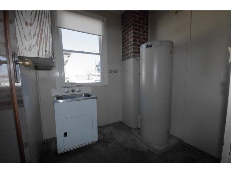 17 Dungowan Street, Cowra NSW 2794