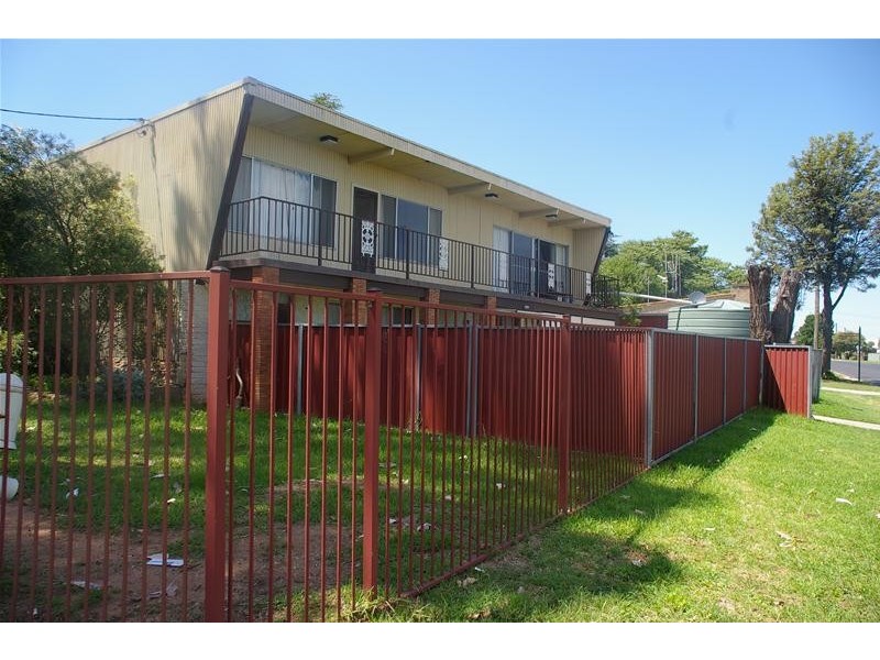 13 Waugoola Street, Cowra NSW 2794