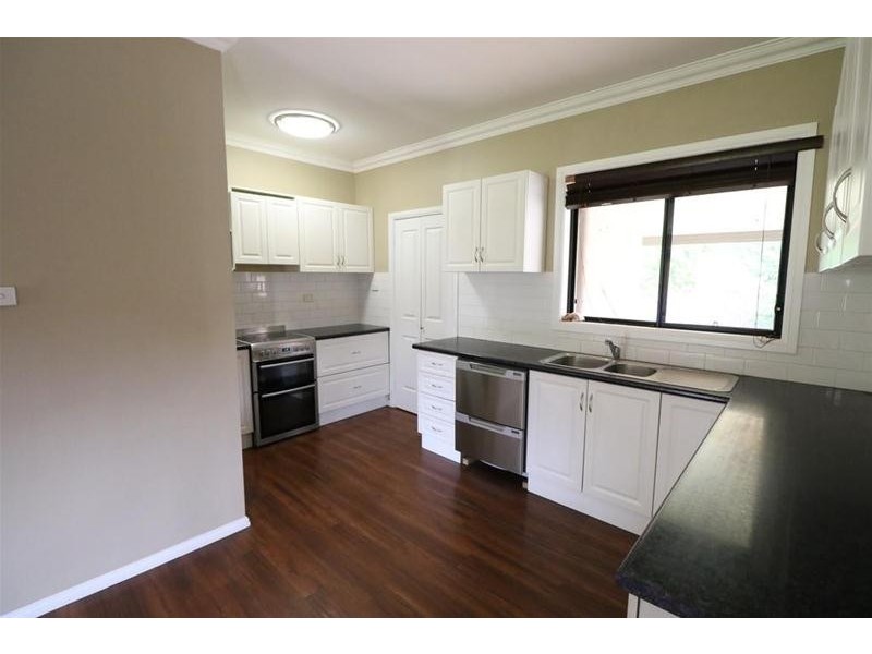 4 Newcombe Street, Cowra NSW 2794