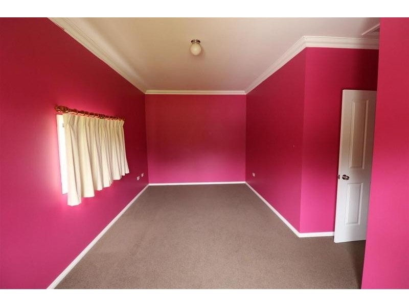 4 Newcombe Street, Cowra NSW 2794