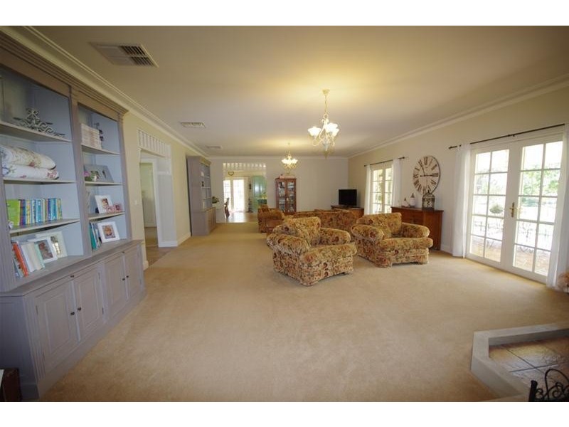 26 Battalion Drive, Cowra NSW 2794