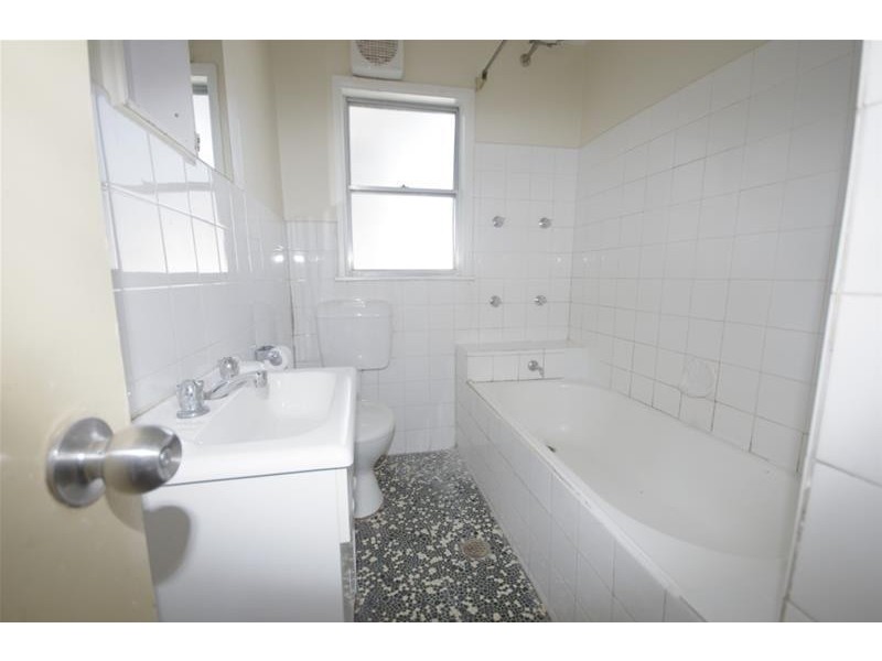 28 Victor Street, Cowra NSW 2794