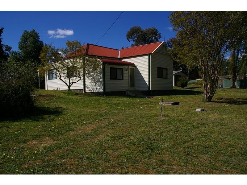 9 Purcell Drive, Woodstock NSW 2538