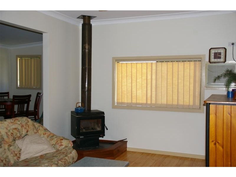 9 Purcell Drive, Woodstock NSW 2538