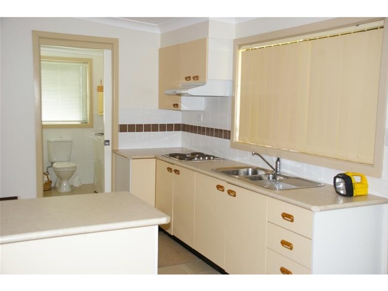 9 Purcell Drive, Woodstock NSW 2538