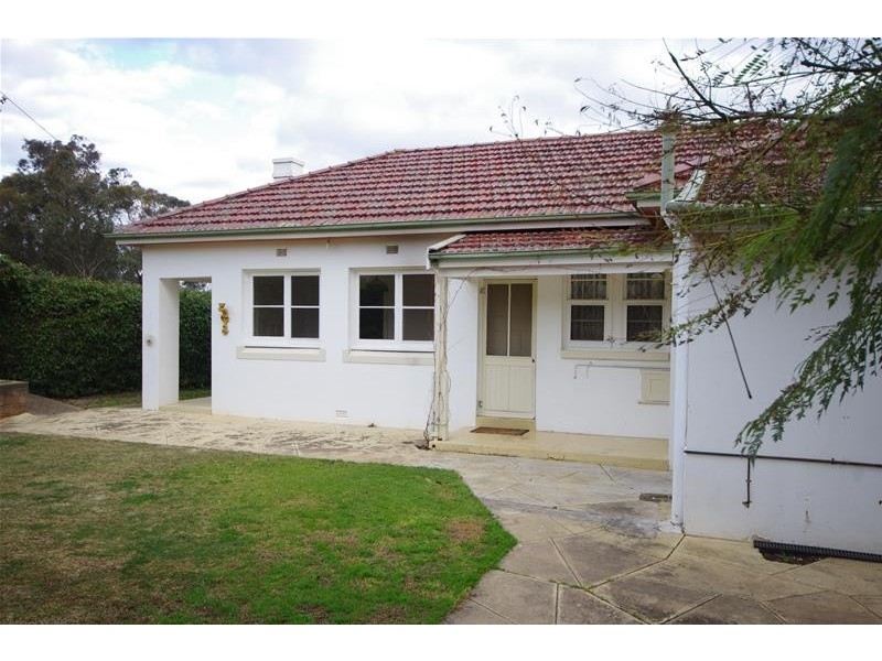 36 Keswick Street, Cowra NSW 2794