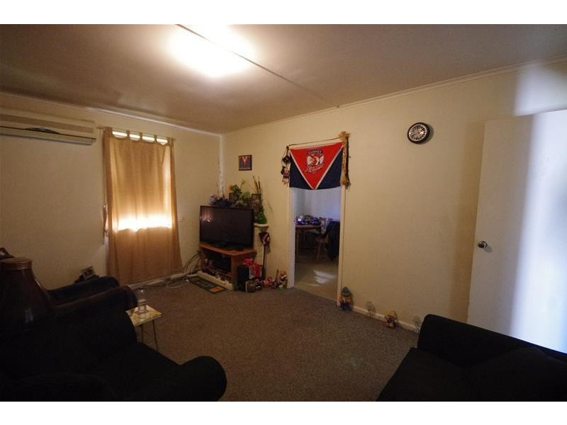 11 Cooyal Street, Cowra NSW 2794