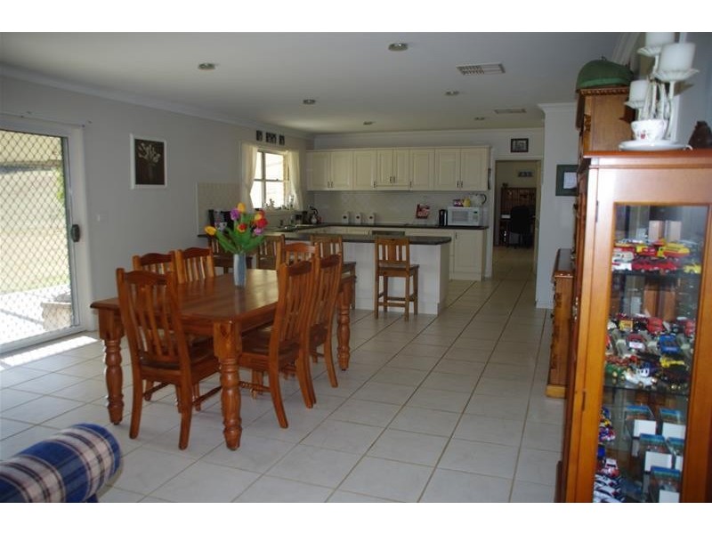 265 Camp Road, Cowra NSW 2794
