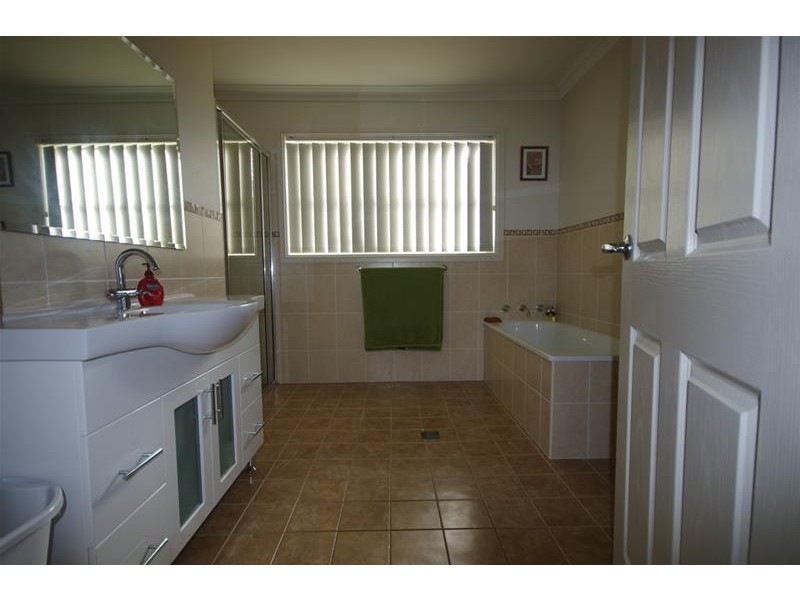 265 Camp Road, Cowra NSW 2794