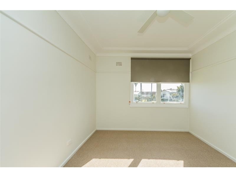 11 Sheahan Street, Cowra NSW 2794