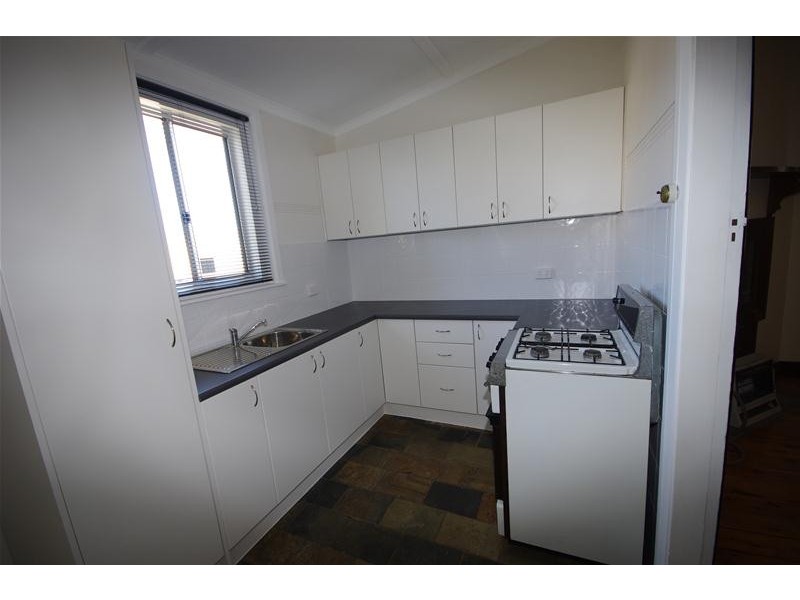 7 Smith Street, Cowra NSW 2794