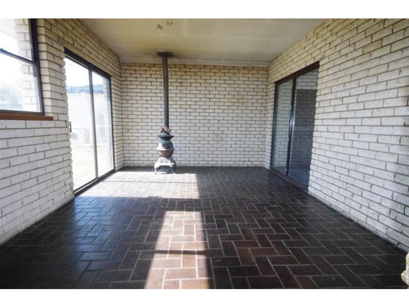 2 Yaldara Crescent, Cowra NSW 2794