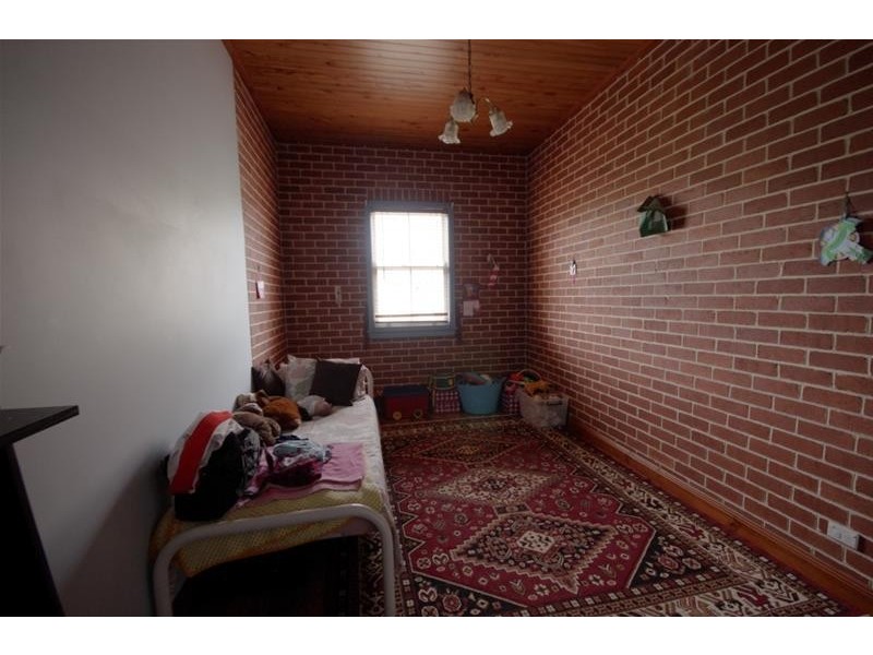 17 Railway Street, Cowra NSW 2794