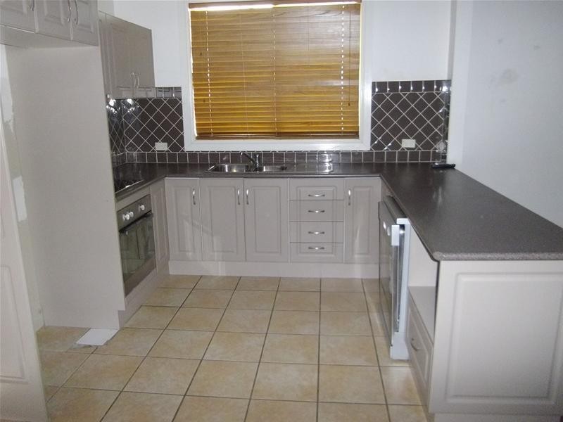 8 Coota Street, Cowra NSW 2794