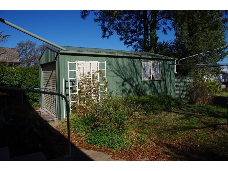 48 Lee Street, Cowra NSW 2794