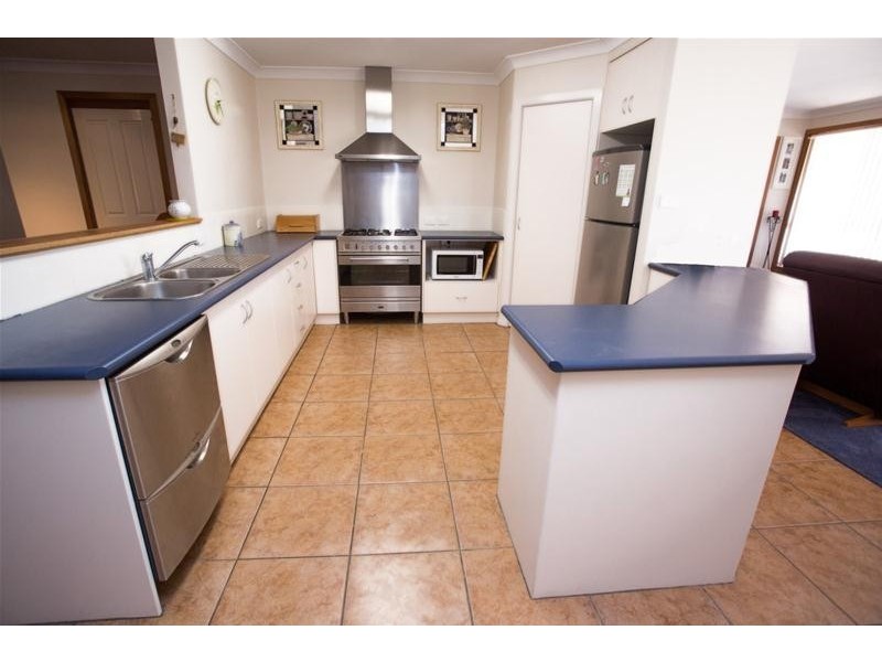 17 River Park Road, Cowra NSW 2794