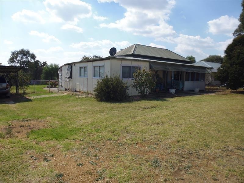 14-16 Belmore Street, Woodstock NSW 2793