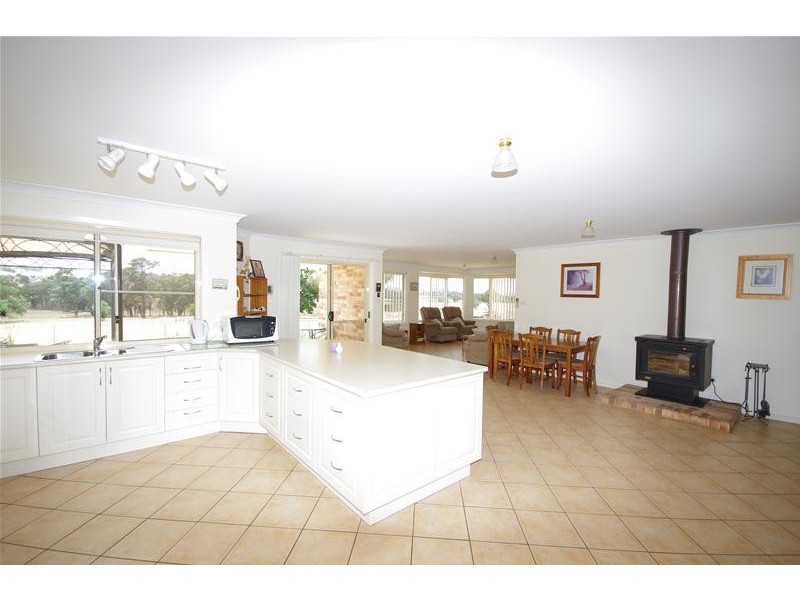 18 Battalion Drive, Cowra NSW 2794