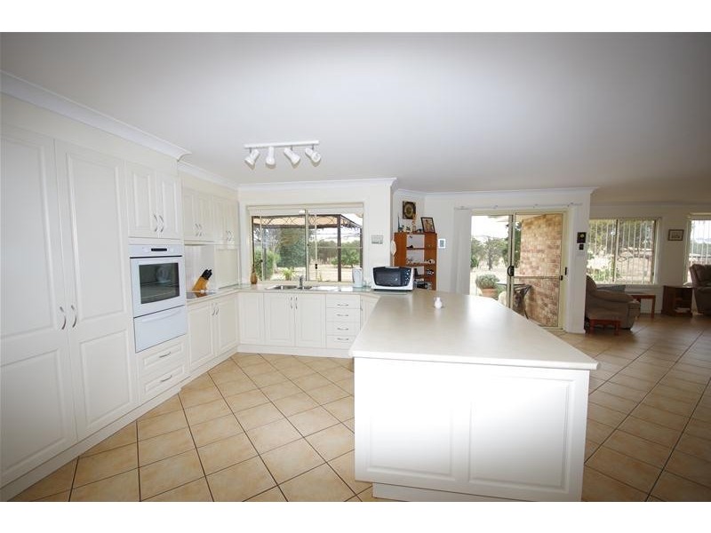 18 Battalion Drive, Cowra NSW 2794