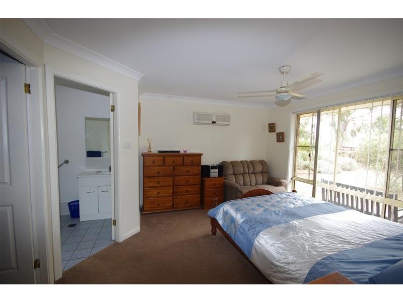 18 Battalion Drive, Cowra NSW 2794