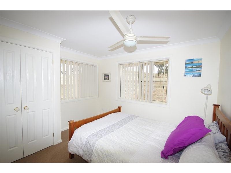 18 Battalion Drive, Cowra NSW 2794