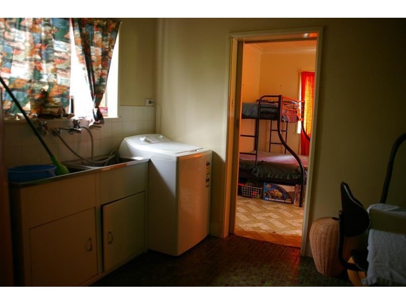 35 Lee Street, Cowra NSW 2794