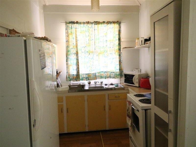 6 Lachlan Street, Cowra NSW 2794