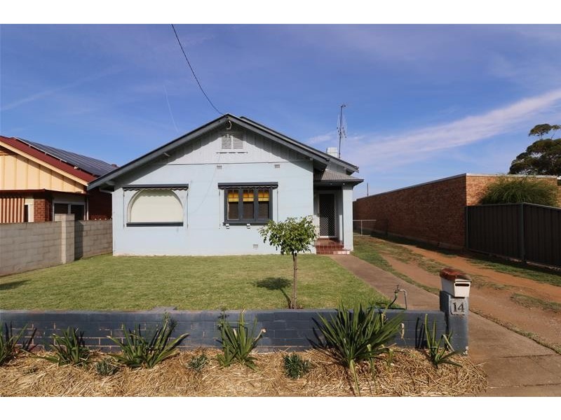 14 Vaux Lane, Cowra NSW 2794