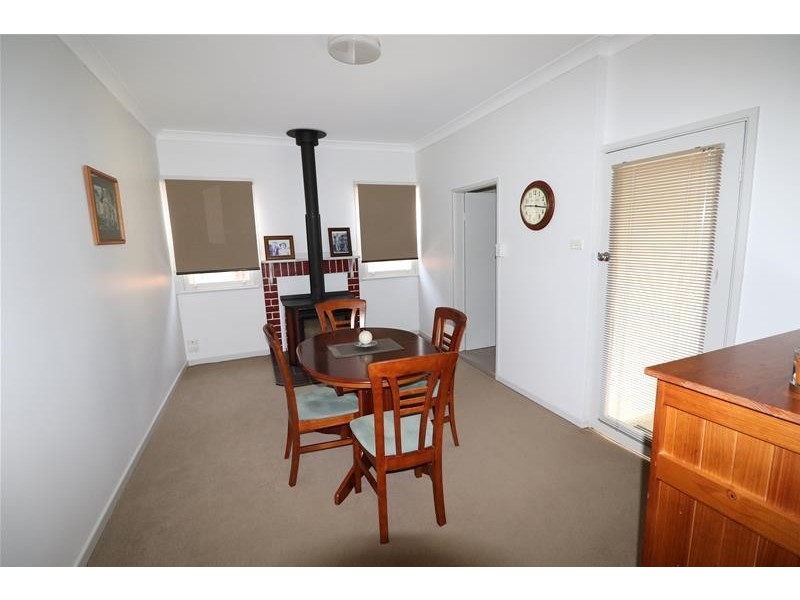 14 Vaux Lane, Cowra NSW 2794