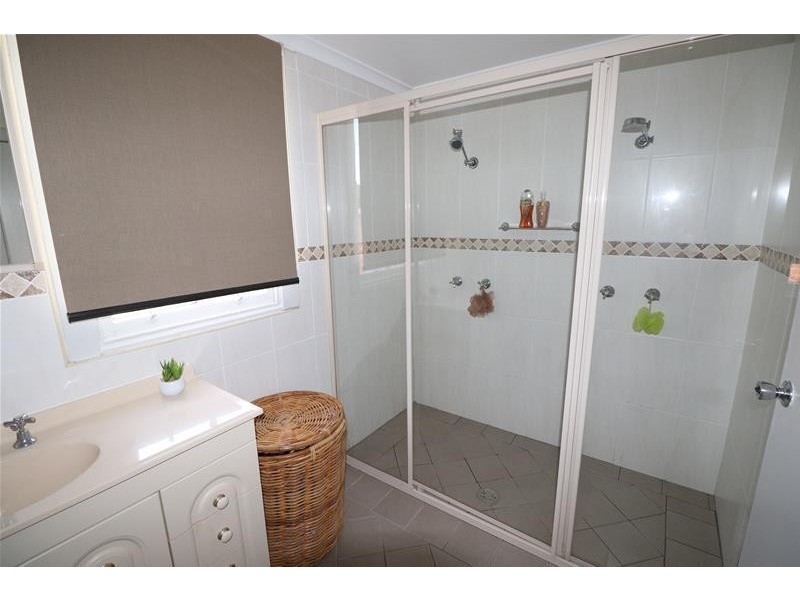 14 Vaux Lane, Cowra NSW 2794