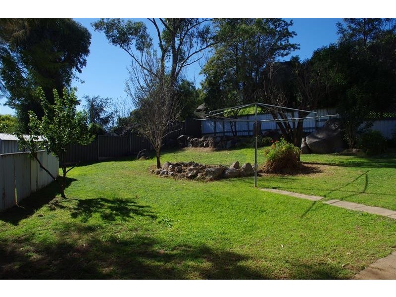 34 Macassar Street, Cowra NSW 2794