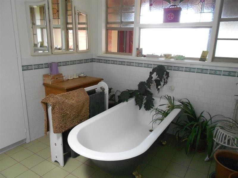 389 Mount McDonald Road, Wyangala NSW 2808