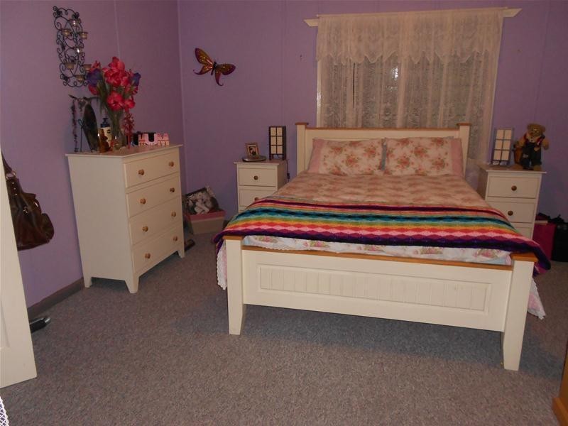 42 East Street, Gooloogong NSW 2805