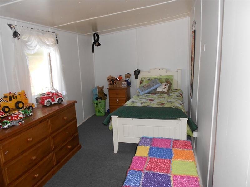 42 East Street, Gooloogong NSW 2805