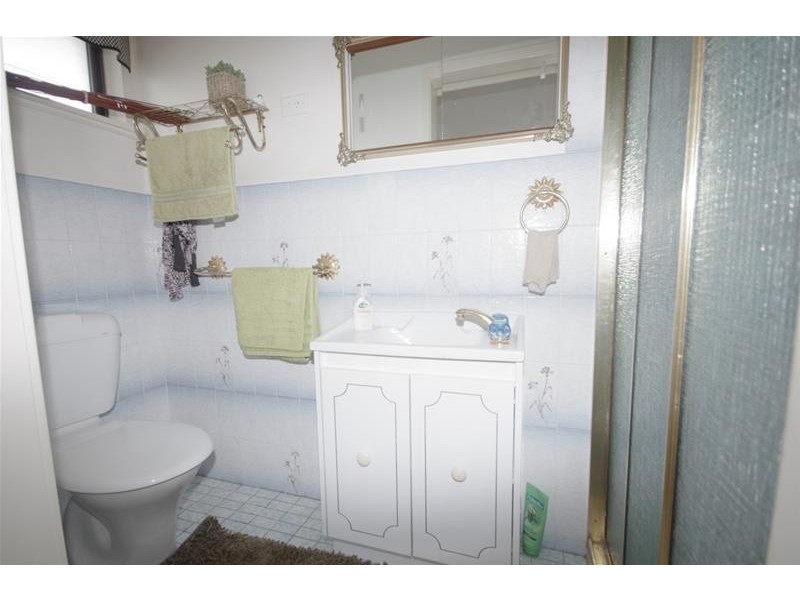 4 Lowan Place, Cowra NSW 2794