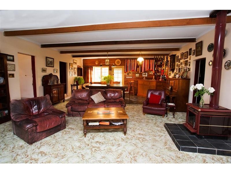 Lachlan Valley Way, Cowra NSW 2794