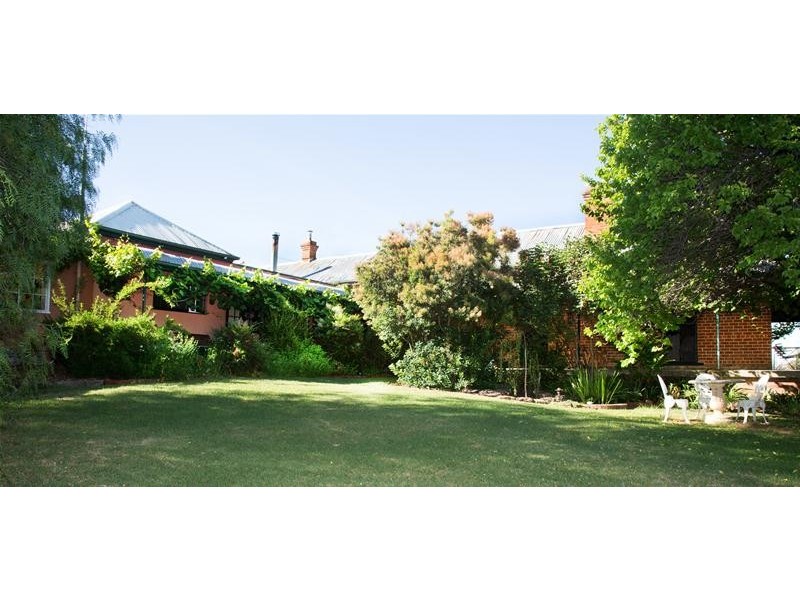 Lachlan Valley Way, Cowra NSW 2794