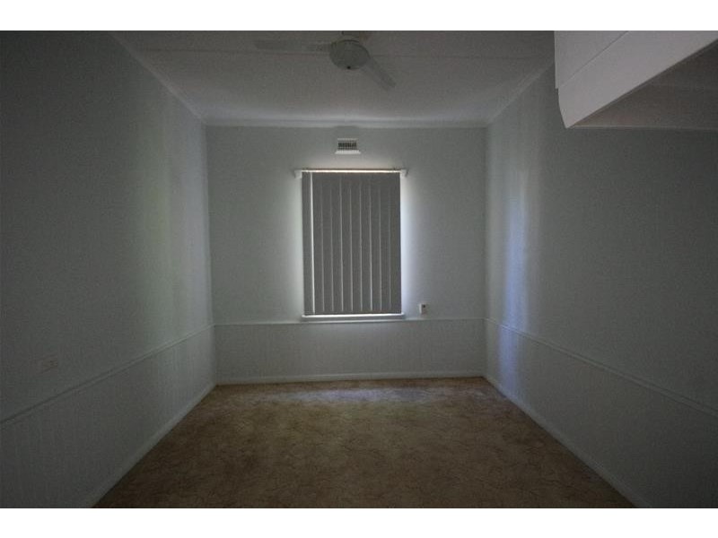 18 Argoon Street, Cowra NSW 2794