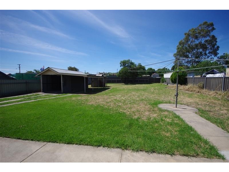 18 Argoon Street, Cowra NSW 2794