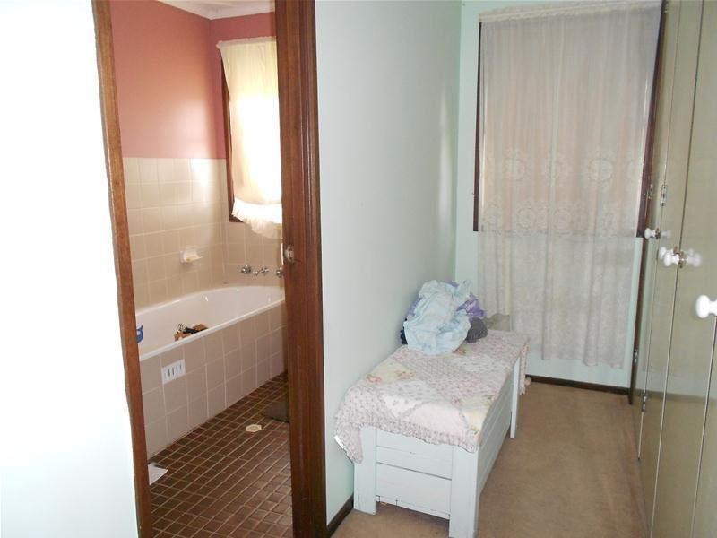 1580 Reg Hailstone Way, Woodstock NSW 2793