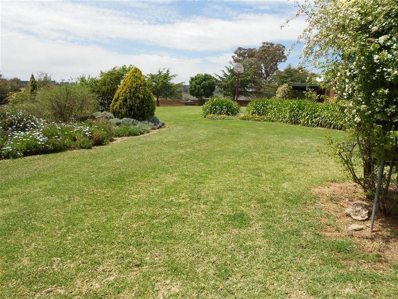 1580 Reg Hailstone Way, Woodstock NSW 2793